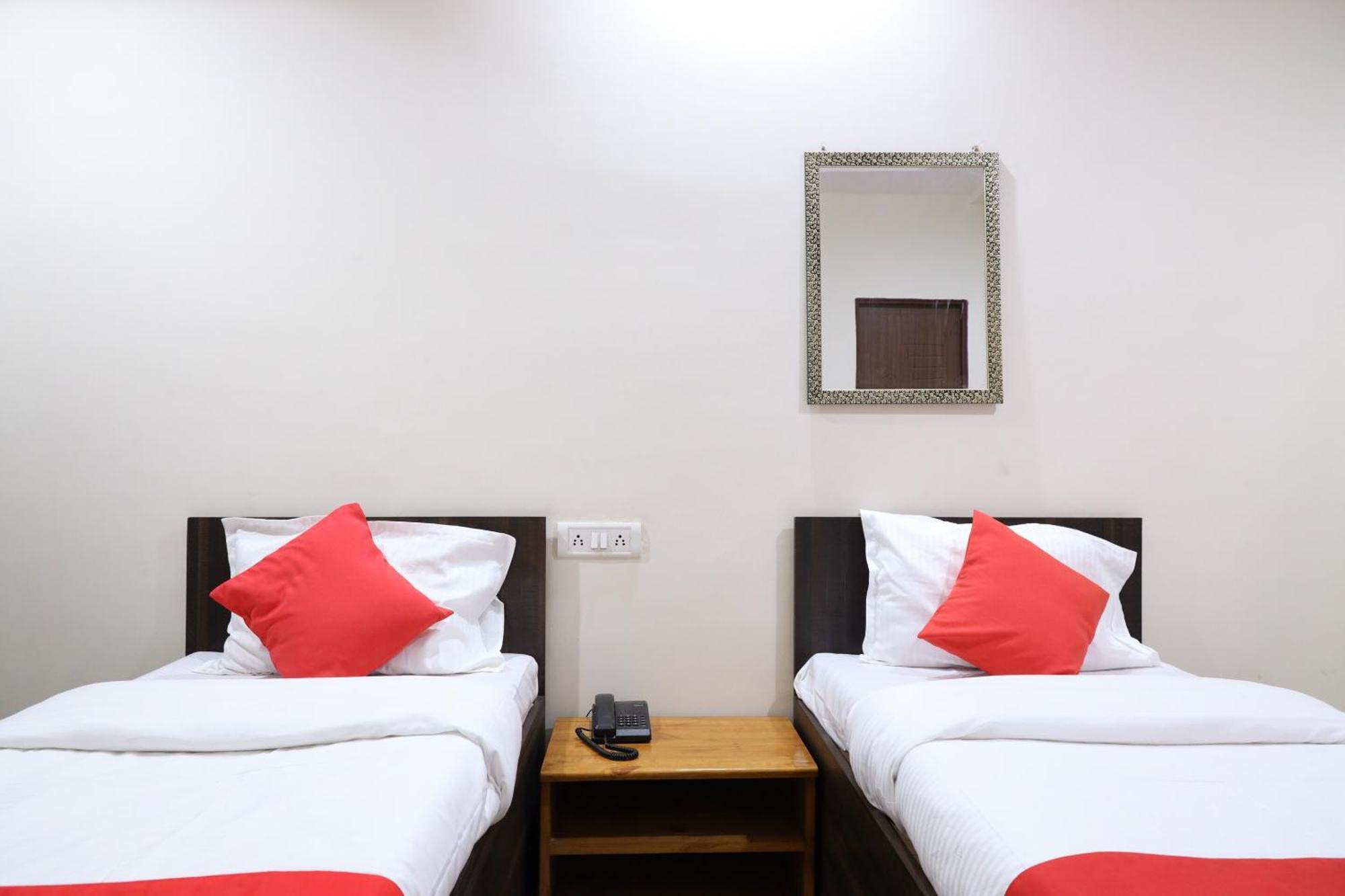 Hotel O Prithvi Inn นาคปุระ ภายนอก รูปภาพ