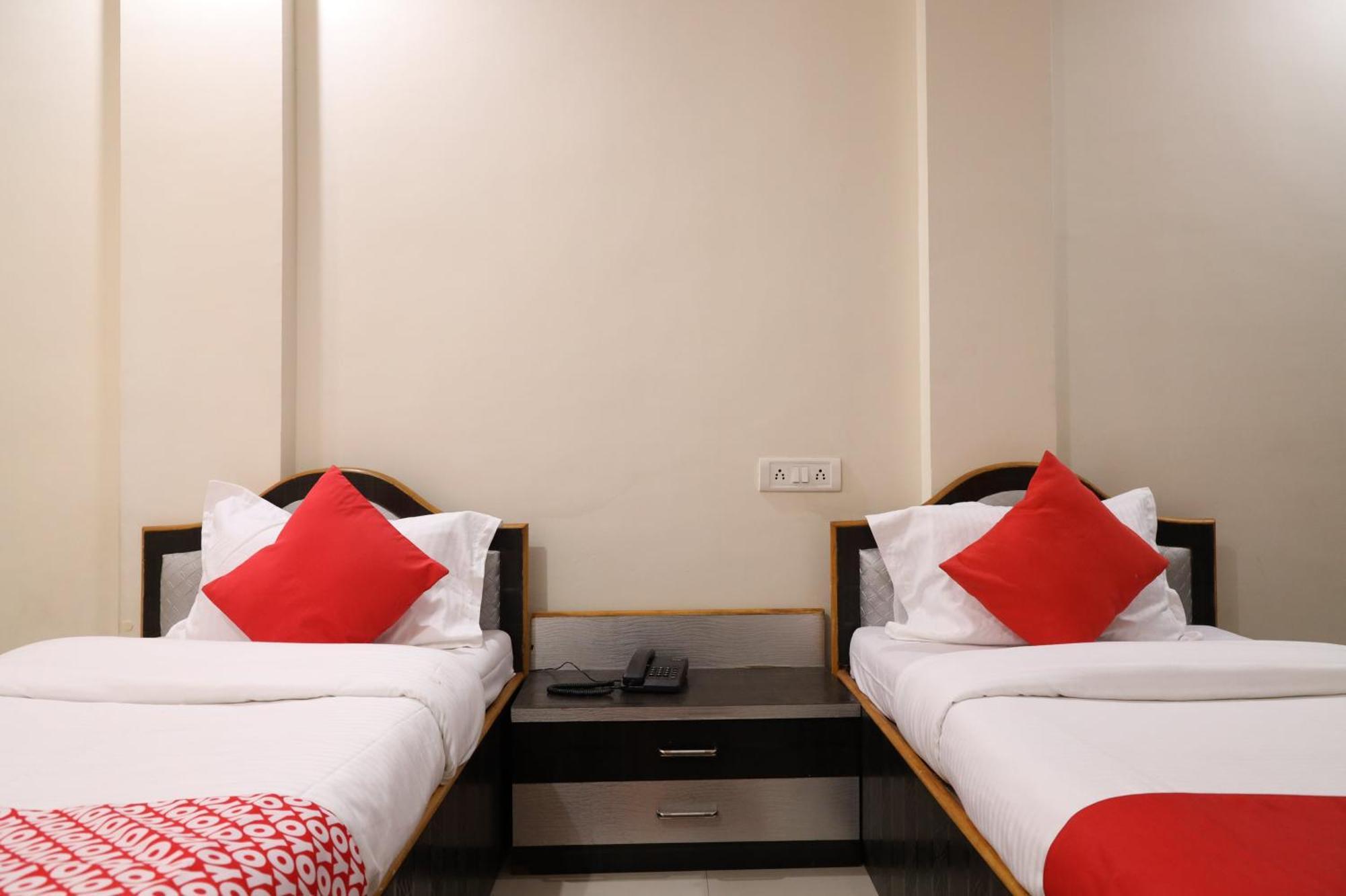 Hotel O Prithvi Inn นาคปุระ ภายนอก รูปภาพ